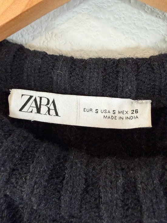 Zara Limited Edition Sequin Sweater Size S Black Ribbed Knit Beaded Floral - Picture 8 of 13